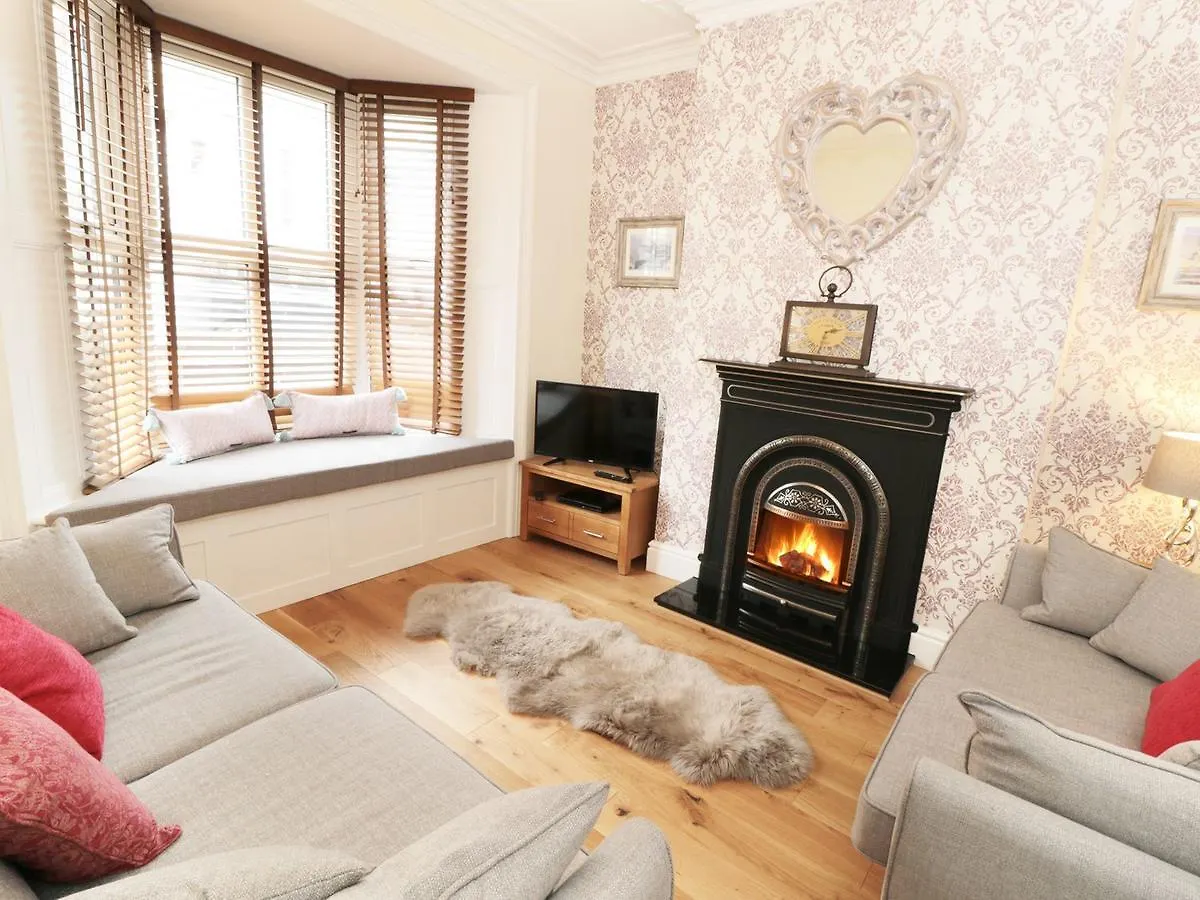 Willa 3 George Street Whitby